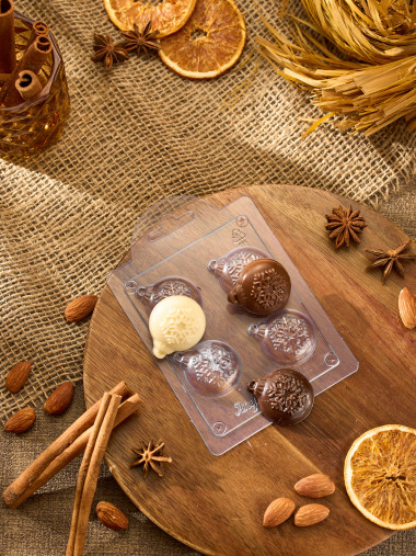 Шар со снежинкой мини форма пластиковая — ANYMOLDS ПРОИЗВОДСТВО ПЛАСТИКОВЫХ ФОРМ ДЛЯ МЫЛА, ШОКОЛАДА, ГИПСА