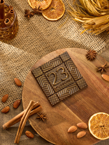 Дубайский шоколад 23 февраля  10см*10см форма пластиковая — ANYMOLDS ПРОИЗВОДСТВО ПЛАСТИКОВЫХ ФОРМ ДЛЯ МЫЛА, ШОКОЛАДА, ГИПСА