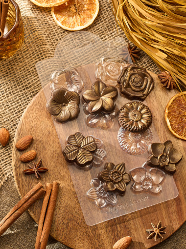 Цветочное ассорти мини форма пластиковая для школада и мыла — ANYMOLDS ПРОИЗВОДСТВО ПЛАСТИКОВЫХ ФОРМ ДЛЯ МЫЛА, ШОКОЛАДА, ГИПСА