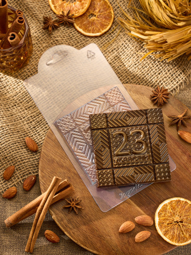 23 февраля шоколад 10см*10см, форма пластиковая — ANYMOLDS ПРОИЗВОДСТВО ПЛАСТИКОВЫХ ФОРМ ДЛЯ МЫЛА, ШОКОЛАДА, ГИПСА