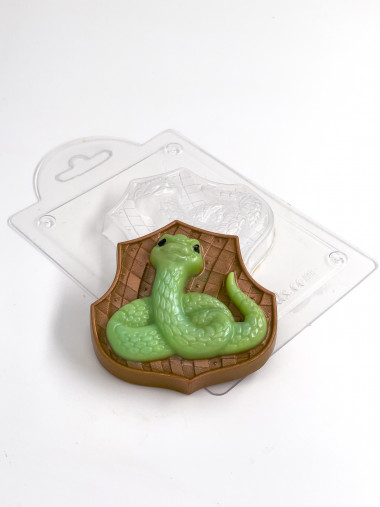 Змея на щите форма пластиковая — ANYMOLDS ПРОИЗВОДСТВО ПЛАСТИКОВЫХ ФОРМ ДЛЯ МЫЛА, ШОКОЛАДА, ГИПСА