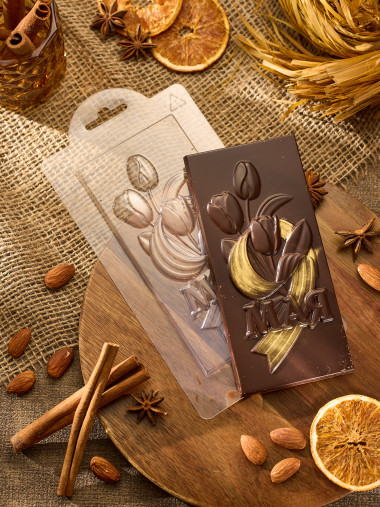 9 мая с тюльпанами плитка шоколада, форма пластиковая — ANYMOLDS ПРОИЗВОДСТВО ПЛАСТИКОВЫХ ФОРМ ДЛЯ МЫЛА, ШОКОЛАДА, ГИПСА