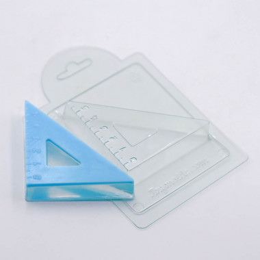 Треугольник форма пластиковая — ANYMOLDS ПРОИЗВОДСТВО ПЛАСТИКОВЫХ ФОРМ ДЛЯ МЫЛА, ШОКОЛАДА, ГИПСА