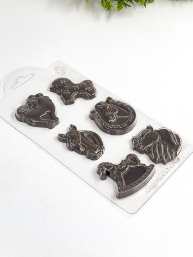 Конная мозаика форма пластиковая для шоколада — ANYMOLDS ПРОИЗВОДСТВО ПЛАСТИКОВЫХ ФОРМ ДЛЯ МЫЛА, ШОКОЛАДА, ГИПСА