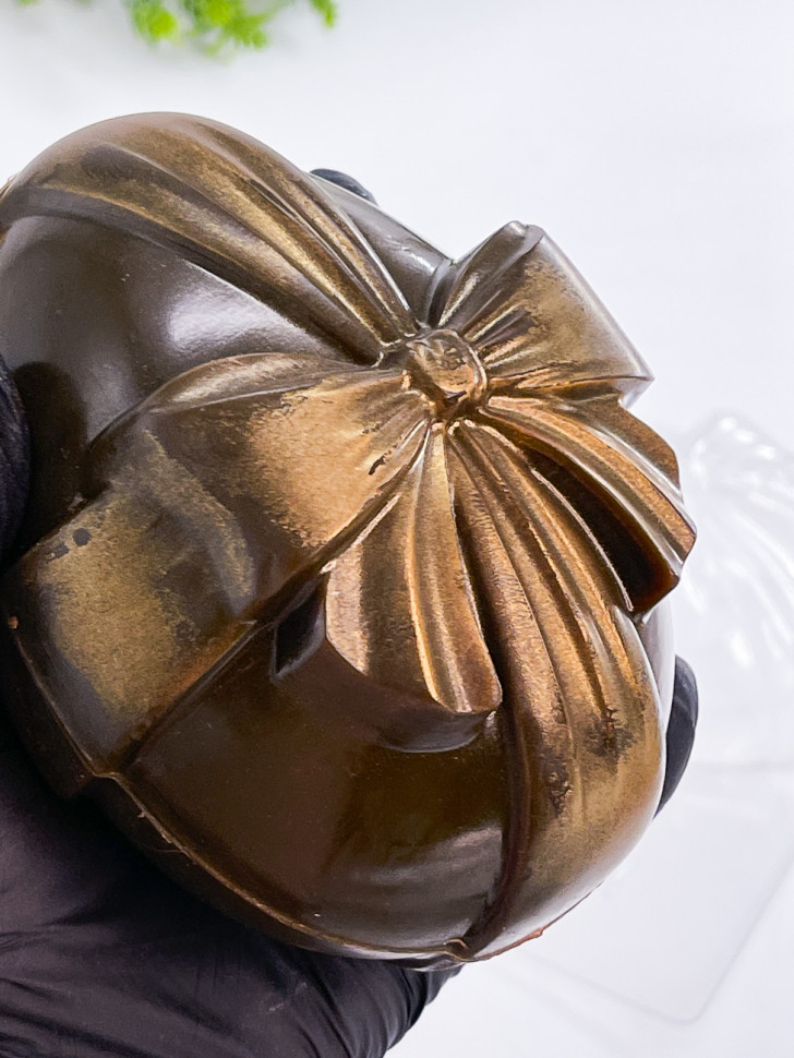 Яйцо с бантом большое комплект (2шт) пластиковых форм  фото 1 &mdash; ANYMOLDS ПРОИЗВОДСТВО ПЛАСТИКОВЫХ ФОРМ ДЛЯ МЫЛА, ШОКОЛАДА, ГИПСА